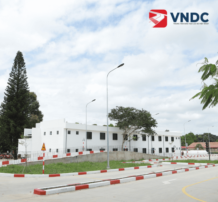 Sân tập khang trang tại VNDC
