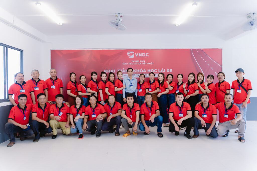 Tại sao nên đăng ký khóa học hạng C1 VNDC